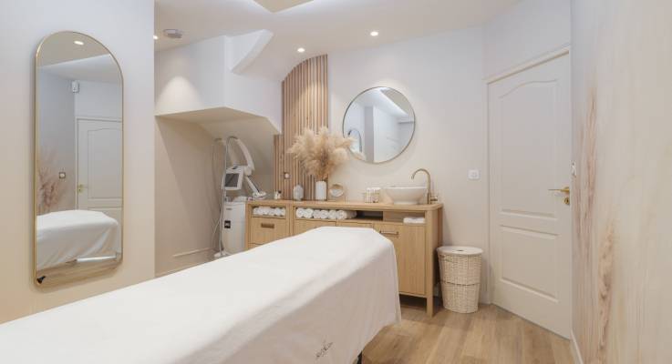 Rénovation et aménagement d’un institut de beauté à Aigrefeuille-sur-Maine (44140) 