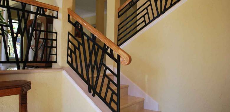 garde corps en fer forgé et bois