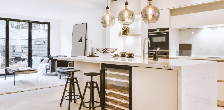 Ouvrir sa cuisine : comment transformer votre espace pour plus de convivialité ?