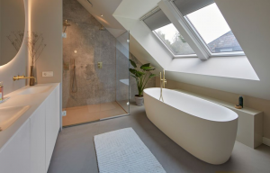 Salle de bain sous pente - combles