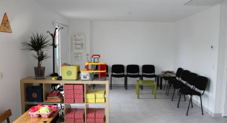 Salle d'attente cabinet de pédiatrie