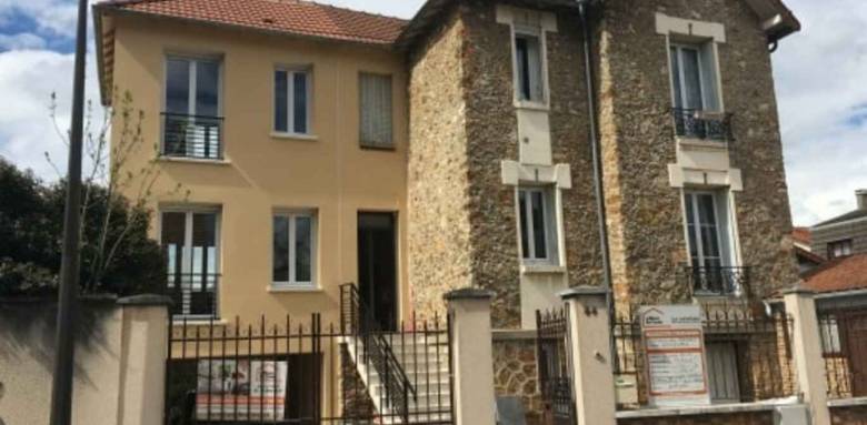 Réalisation d'une extension en meulière à Antony-Verrières