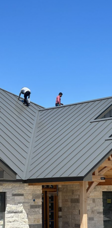 Rénovation de toiture : zoom sur le bac acier