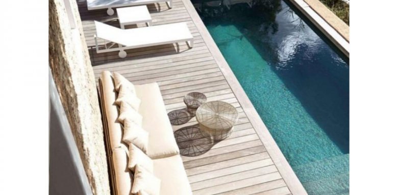 Conseils d'aménagement des abords de piscine 🌊🏊‍♂️