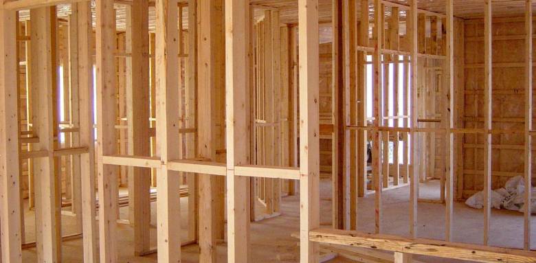La surélévation de maison en bois est une solution très avantageuse.