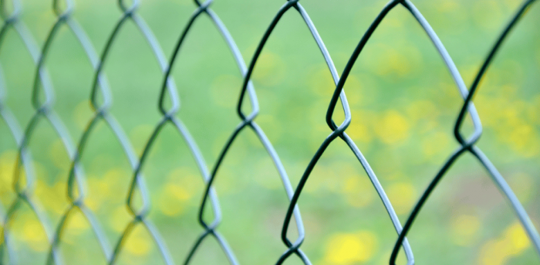 Construire un Mur de Clôture à Bayonne : Étapes, Coûts et Conseils d'Experts