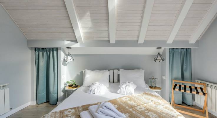 Chambre d'hotel de charme rénovée - Yvelines