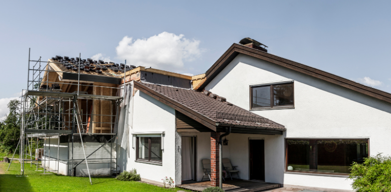 Surélévation de maison : tout savoir sur la hauteur maximale autorisée