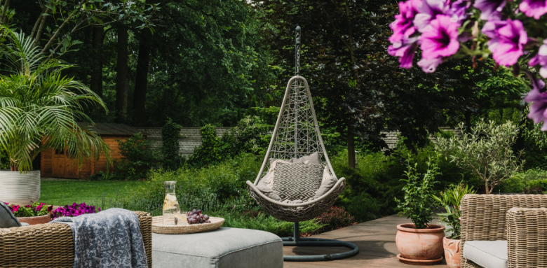 Mobilier de jardin au couleur naturel