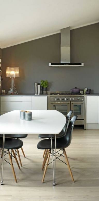 Style de cuisine à Paris 16e moderniser une cuisine rustique en bois