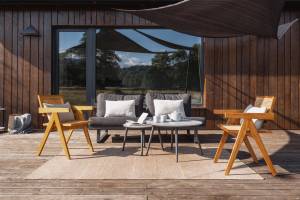 exemple d'une terrasse moderne avec espace repas et coin détente extérieur dans le Val-d’Oise