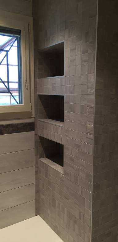 Création de niches en carrelage Courbevoie (92400)