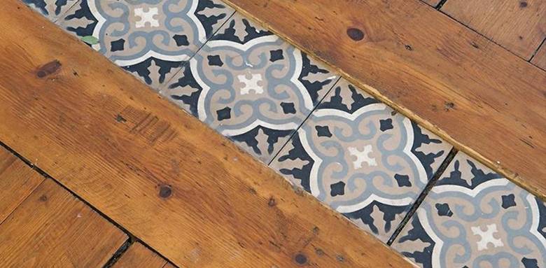 Mix match carrelage/bois