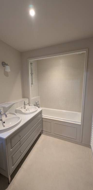 Illustration moulure salle de bain