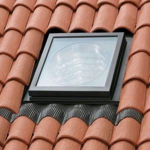 Installation d'un puits de lumière avec capteur sur toiture - Valence 26