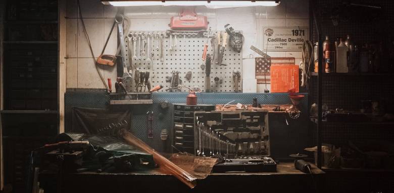 Eclairage établi dans un garage