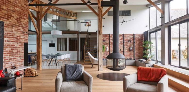 Appartement meublé loft avec poêle central
