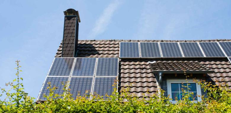 toiture et panneaux photovoltaïque