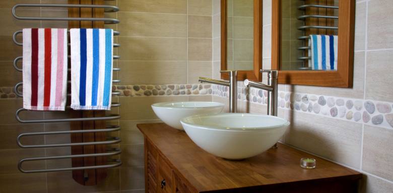 sèche-serviette électrique mural