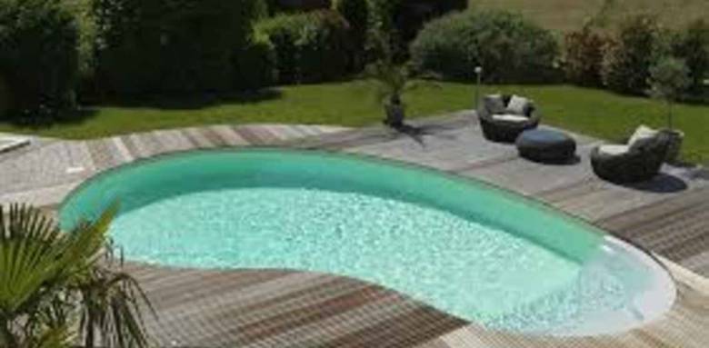 Piscine et terrasse bois