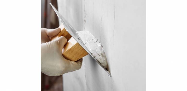 Ravalement de Façade en Crépis : Rafraîchir et Embellir Votre Maison - Cavigny 50620