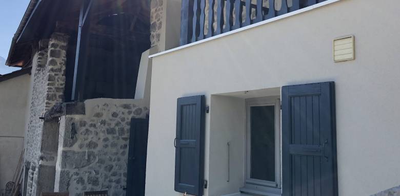 Volets battants en bois coloris gris foncé
