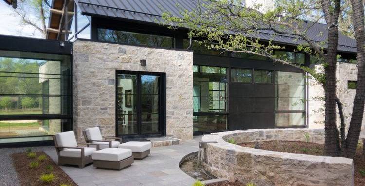 Surélévation de maison - terrassier 77, maçon 77, menuisier 77, charpentier 77, couvreur 77, étanchéiste 77, façadier 77, plaquiste 77, plâtrier 77, électricien 77, plombier 77, carreleur 77, chauffagiste 77, peintre intérieur 77, décorateur intérieur 77