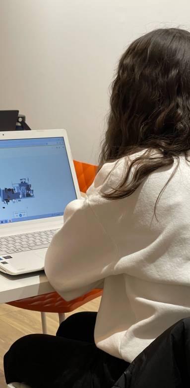 Lola stage découverte 