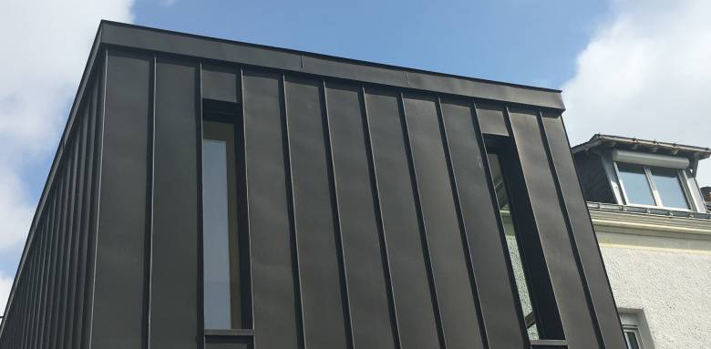 Surélévation de maison en ossature bois avec bardage zinc - Nantes 44