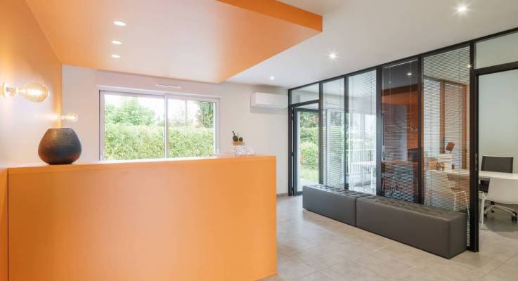 Nouveau look pour les bureaux de Meilleurtaux.com à Saint-Sébastien (44230)