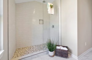 Comment remplacer sa baignoire par une douche ?