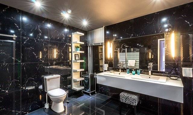 Installer une salle de bain connectée