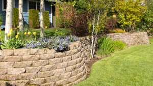 Mur de soutènement  jardinier 77, paysagiste 77, terrassement 77, aménagement paysager 77, terrasse 77, maçonnerie 77, étanchéité 77, étanchéiste 77
