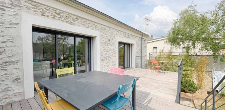 Terrasse en bois sur pilotis - Bouc-Bel-Air (13)