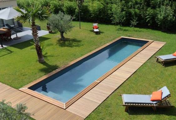 Piscine couloir de nage