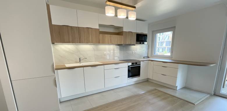 Cuisine blanc et bois