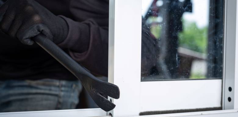 Effraction d'une menuiserie au pied-de-biche - Valence 26