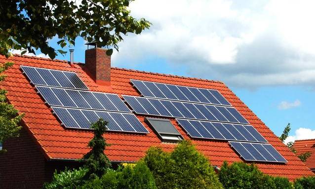 Panneaux solaires : quelles aides en 2023 ?
