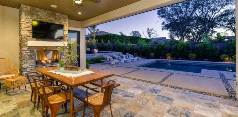 Terrasse en carrelage à Deauville
