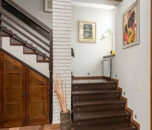 Espace sous escalier