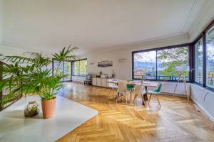 De grandes ouvertures pour faire rentrer un maximum de lumière, à Meylan