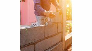 Travaux de gros œuvre à Bayeux (14400) : Faites confiance à notre service de courtage en travaux