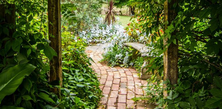 allée entrée maison