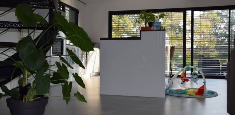 Remplacer un sol usé : carrelage, parquet ou PVC, que choisir ?