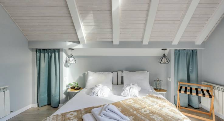 Chambre d'hotel de charme rénovée - Yvelines