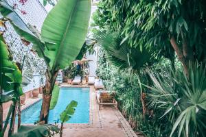 réaliser un contour de piscine Amiens