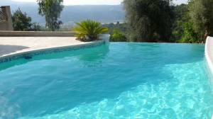 piscine à débordement