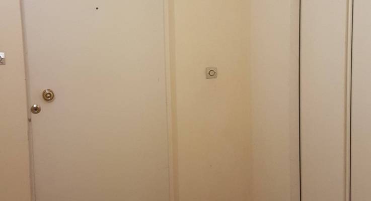  Hall d'entrée d'immeuble avant travaux de rénovation intérieure - Brie-Comte-Robert 77170