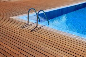 escalier de piscine