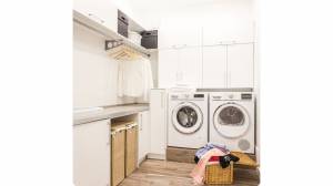 Pourquoi créer une buanderie pratique et bien pensée ? Maen Roch 35460